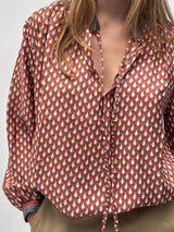 Blouse Arya carmin à motifs