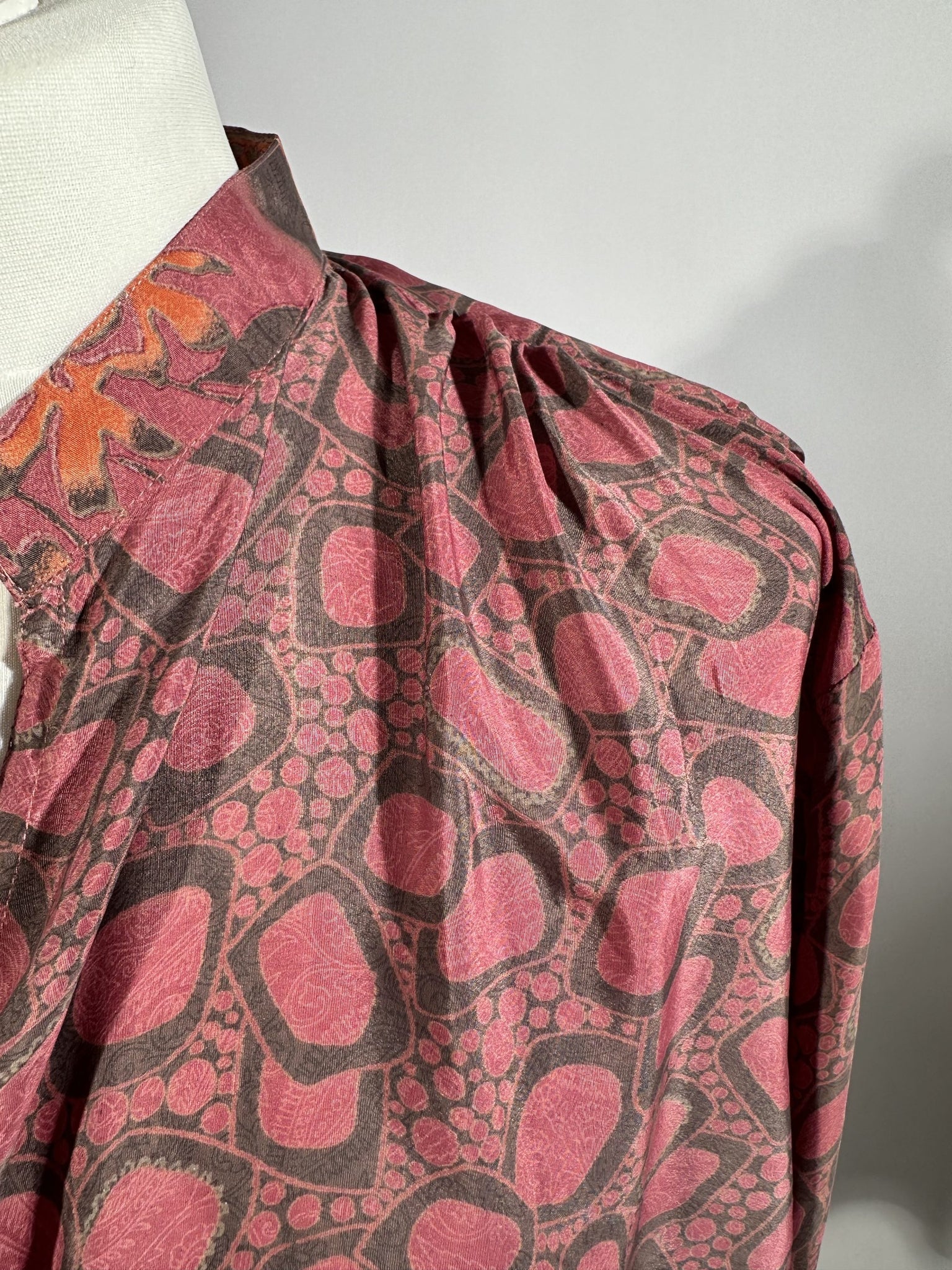 Blouse Arya rose à motifs