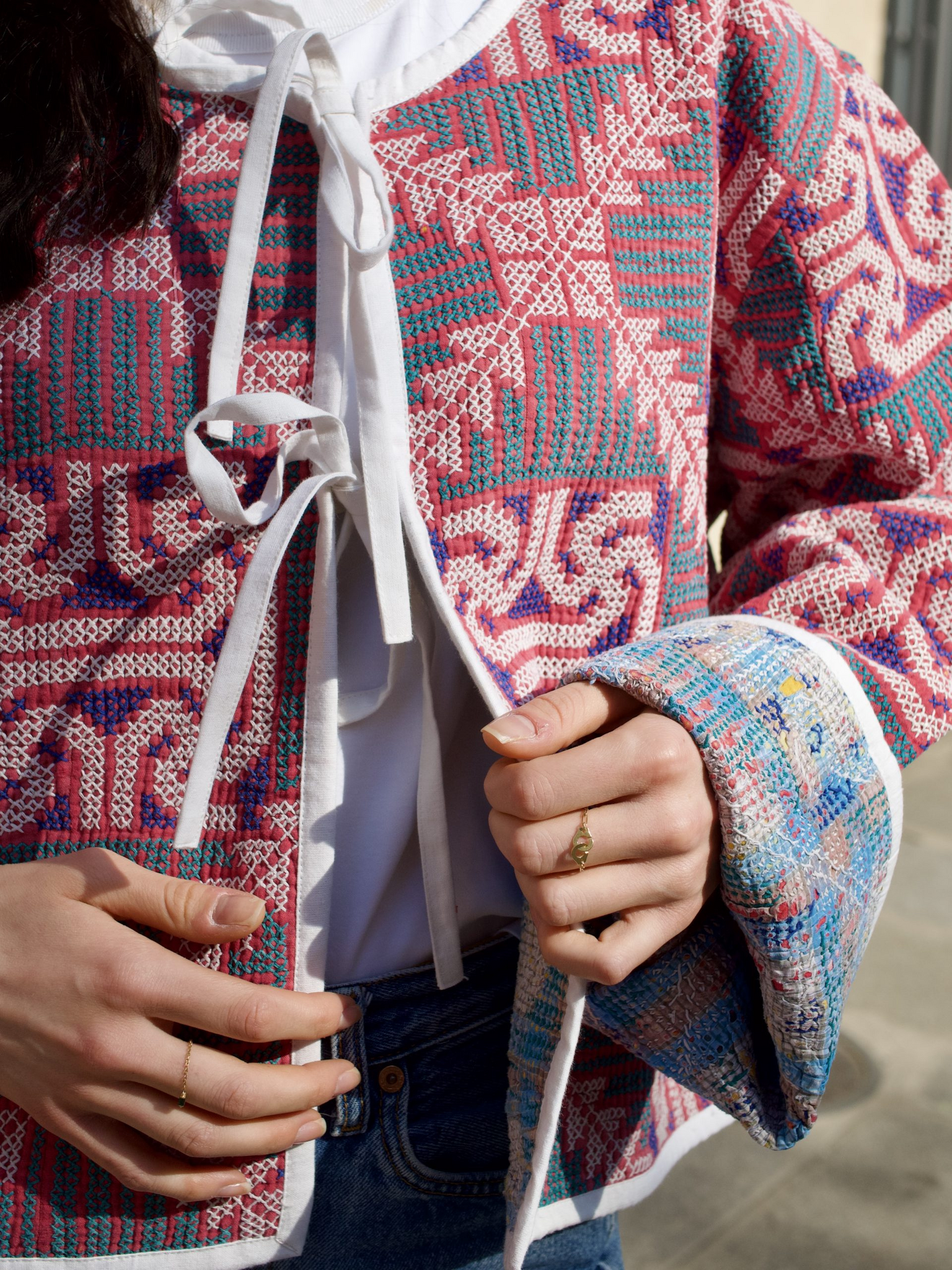 Veste cerise kantha à motifs